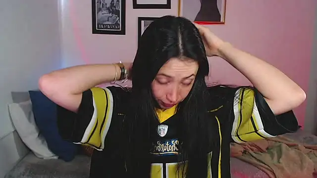 lilyy evanss online show from March 2025 09:16:02 PM