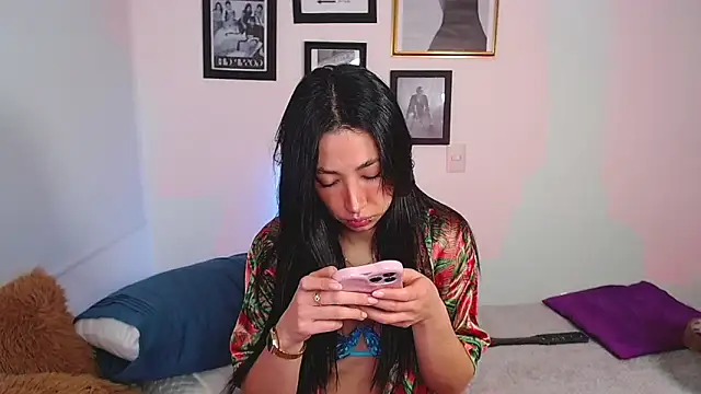 lilyy evanss online show from March 2025 11:21:02 PM