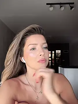 Snapshot of SonyaD_ chatting on December 2024 08:41:02 AM SonyaD online show from December 2024 08:41:02 AM