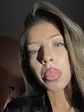 Snapshot of SonyaD_ chatting on March 2025 03:20:01 AM SonyaD online show from March 2025 03:20:01 AM