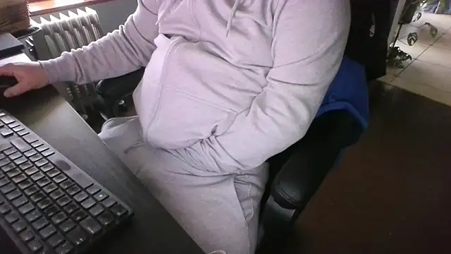 Snapshot of IrishCock30 chatting on December 2024 11:09:02 AM IrishCock30 online show from December 2024 11:09:02 AM