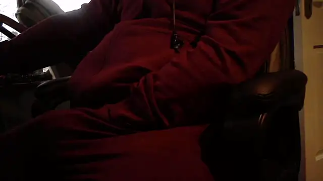 Snapshot of IrishCock30 chatting on December 2025 02:56:01 PM IrishCock30 online show from December 2025 02:56:01 PM