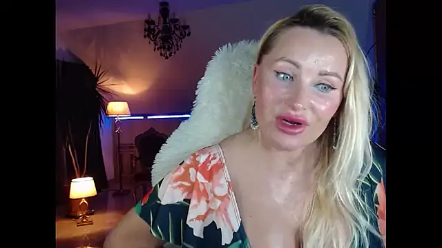 Snapshot of eyesangel22 chatting on December 2024 03:42:02 PM eyesangel22 online show from December 2024 03:42:02 PM