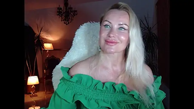 Snapshot of eyesangel22 chatting on January 2025 06:23:02 AM eyesangel22 online show from January 2025 06:23:02 AM