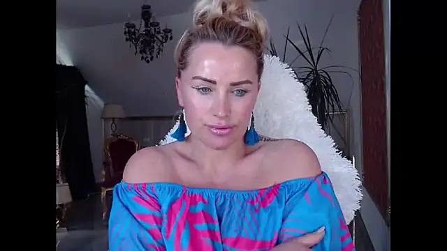 Snapshot of eyesangel22 chatting on February 2025 02:14:02 PM eyesangel22 online show from February 2025 02:14:02 PM