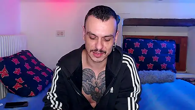Snapshot of cek_186 chatting on December 2025 07:54:01 PM cek 186 online show from December 2025 07:54:01 PM
