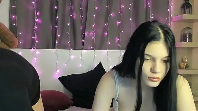 xDeepInLovexx online show from February 2025 07:03:01 PM