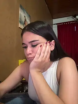 CamilaSofiia online show from May 2026 11:00:02 PM