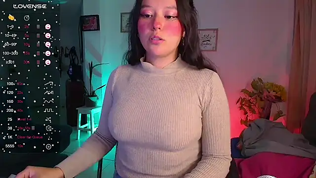 Snapshot of Lexie_Thompson10 chatting on February 2025 05:58:01 AM Lexie Thompson10 online show from February 2025 05:58:01 AM