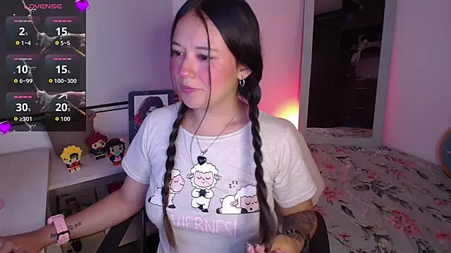 Snapshot of Lexie_Thompson10 chatting on November 2025 12:43:01 AM Lexie Thompson10 online show from November 2025 12:43:01 AM