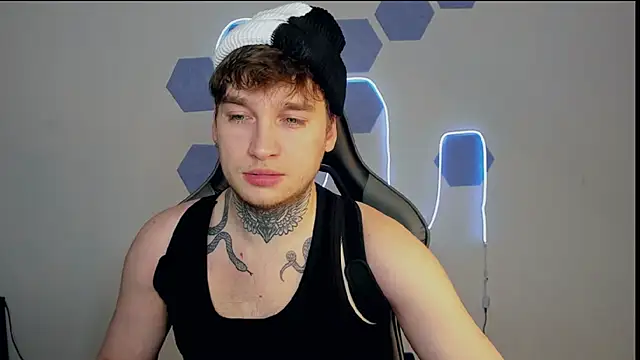 Snapshot of Chris_Tyson chatting on December 2024 12:40:02 PM Chris Tyson online show from December 2024 12:40:02 PM