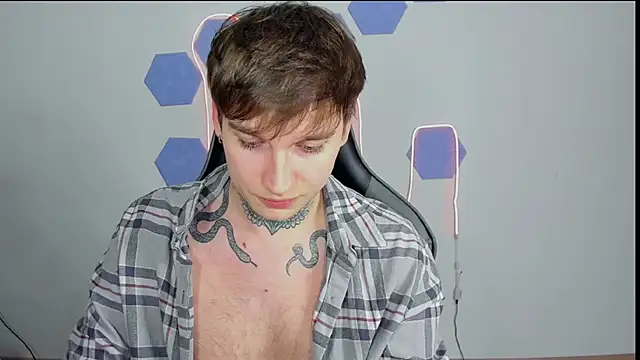 Snapshot of Chris_Tyson chatting on December 2024 05:22:01 PM Chris Tyson online show from December 2024 05:22:01 PM