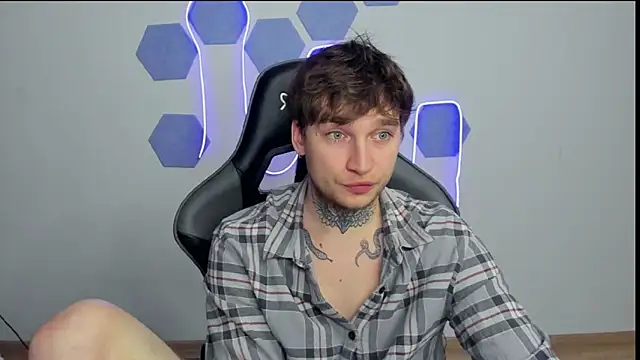 Snapshot of Chris_Tyson chatting on December 2024 03:47:02 AM Chris Tyson online show from December 2024 03:47:02 AM