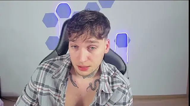 Snapshot of Chris_Tyson chatting on December 2024 02:25:01 AM Chris Tyson online show from December 2024 02:25:01 AM