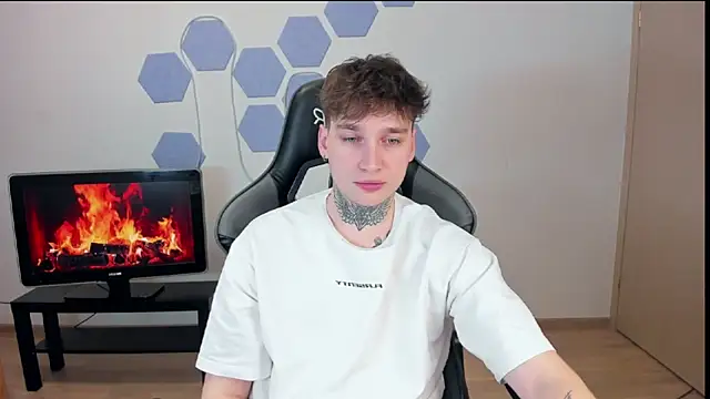 Snapshot of Chris_Tyson chatting on January 2025 05:37:01 PM Chris Tyson online show from January 2025 05:37:01 PM