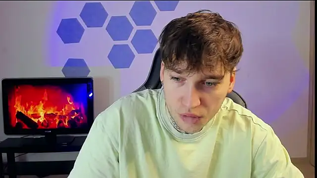 Snapshot of Chris_Tyson chatting on February 2025 08:58:01 PM Chris Tyson online show from February 2025 08:58:01 PM