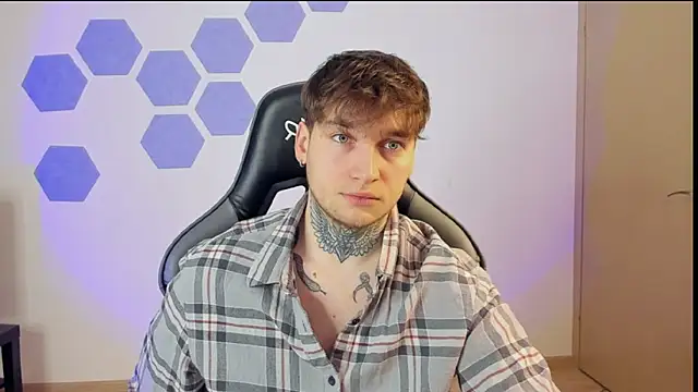 Snapshot of Chris_Tyson chatting on February 2025 12:47:01 PM Chris Tyson online show from February 2025 12:47:01 PM