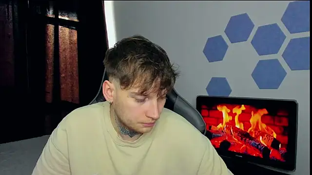 Snapshot of Chris_Tyson chatting on February 2025 06:04:01 AM Chris Tyson online show from February 2025 06:04:01 AM