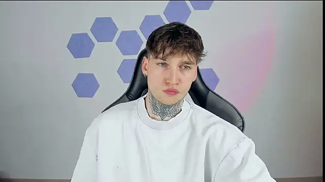 Snapshot of Chris_Tyson chatting on February 2025 09:16:02 PM Chris Tyson online show from February 2025 09:16:02 PM