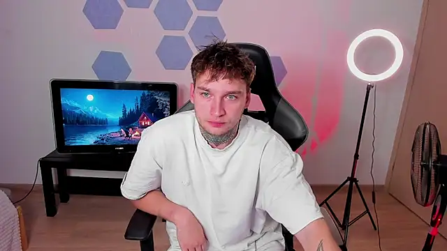 Snapshot of Chris_Tyson chatting on September 2025 09:25:02 PM Chris Tyson online show from September 2025 09:25:02 PM