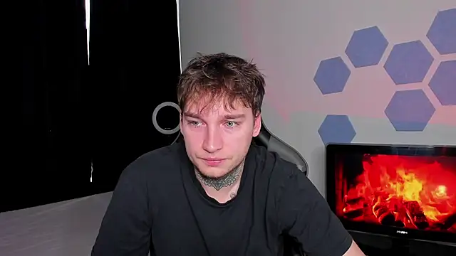 Snapshot of Chris_Tyson chatting on October 2025 11:18:02 AM Chris Tyson online show from October 2025 11:18:02 AM