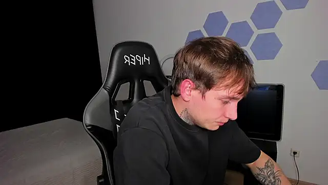 Snapshot of Chris_Tyson chatting on October 2025 10:41:01 PM Chris Tyson online show from October 2025 10:41:01 PM