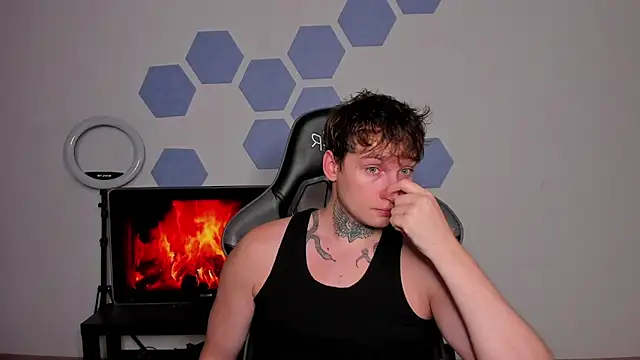 Snapshot of Chris_Tyson chatting on October 2025 09:25:02 PM Chris Tyson online show from October 2025 09:25:02 PM