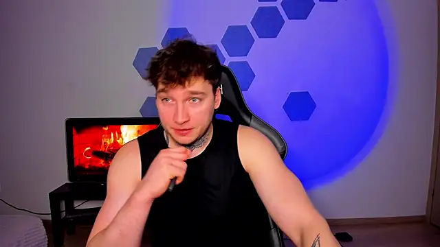 Snapshot of Chris_Tyson chatting on April 2026 09:40:01 AM Chris Tyson online show from April 2026 09:40:01 AM