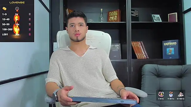 EdwardRoss  online show from February 2025 06:48:02 PM