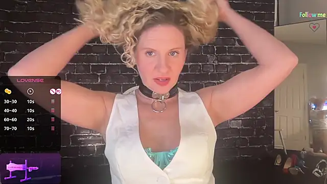 Snapshot of AmberJade_AmJ chatting on December 2025 01:02:01 AM AmberJade AmJ online show from December 2025 01:02:01 AM