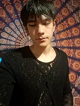 Snapshot of LYZBORNHD chatting on October 2025 10:12:02 PM LYZBORNHD online show from October 2025 10:12:02 PM