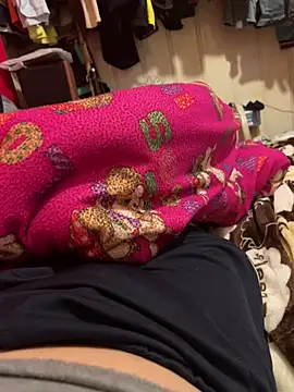 Snapshot of A6229 chatting on December 2024 02:33:01 PM A6229 online show from December 2024 02:33:01 PM