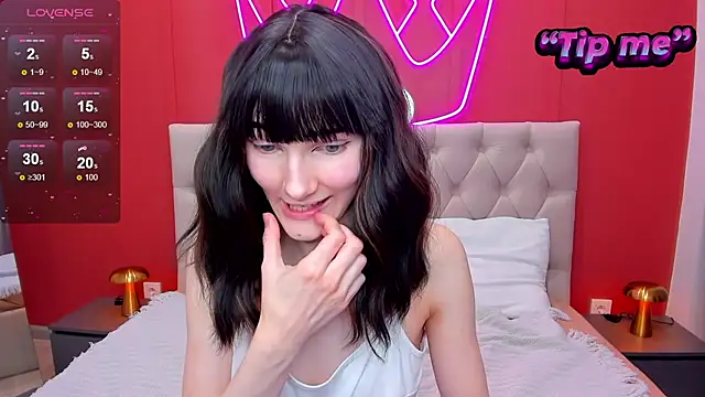 Lili flowerr online show from January 2025 09:04:01 AM