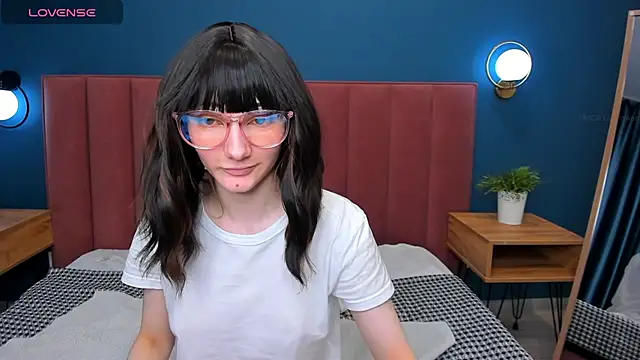 Lili flowerr online show from March 2025 08:20:02 AM