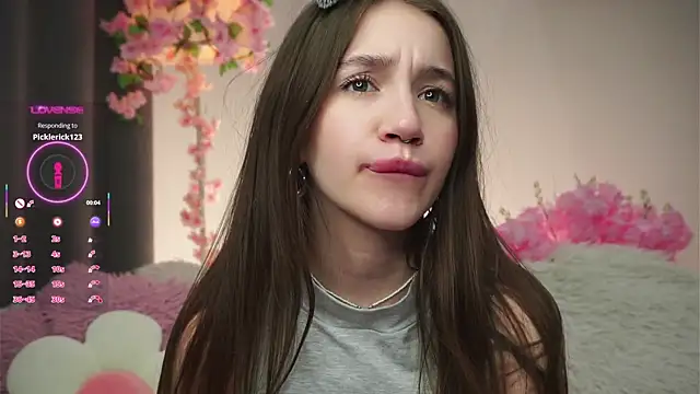 AmiLewis online show from November 2025 01:03:02 AM