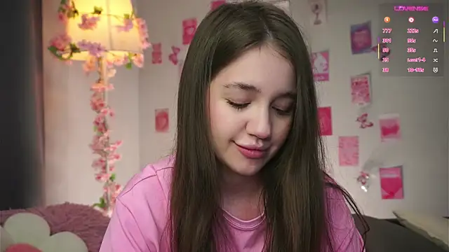 AmiLewis online show from February 2026 01:02:02 AM