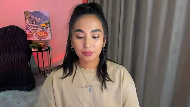 worldofkim online show from January 2025 02:24:02 PM