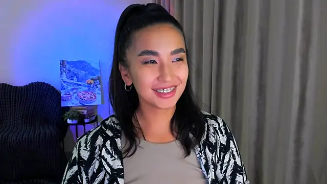 worldofkim online show from February 2025 12:31:02 AM