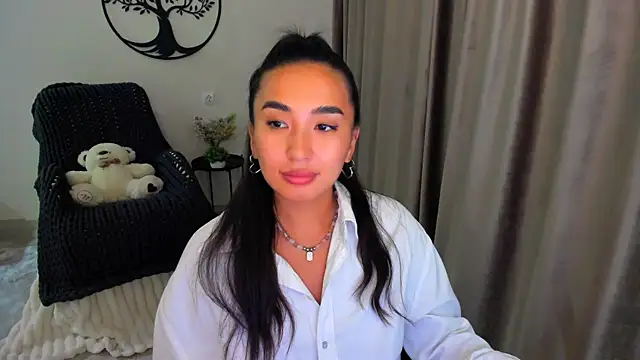 worldofkim online show from September 2025 09:26:01 PM