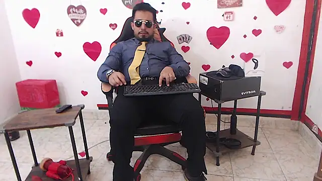 Snapshot of KalethBigDick chatting on March 2026 03:30:01 AM KalethBigDick online show from March 2026 03:30:01 AM