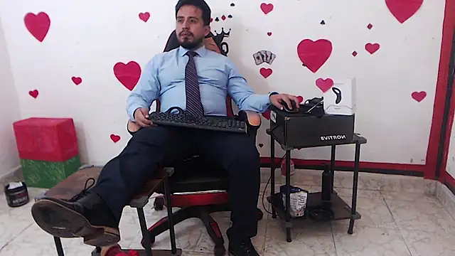 Snapshot of KalethBigDick chatting on March 2026 07:47:02 AM KalethBigDick online show from March 2026 07:47:02 AM