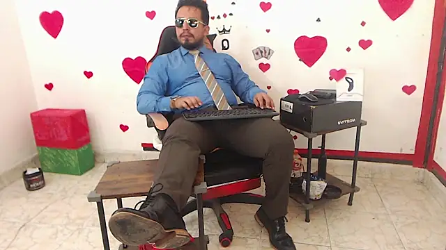 Snapshot of KalethBigDick chatting on March 2026 10:21:02 AM KalethBigDick online show from March 2026 10:21:02 AM