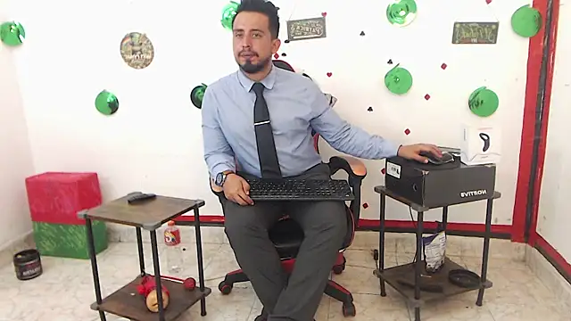 Snapshot of KalethBigDick chatting on March 2026 04:28:02 AM KalethBigDick online show from March 2026 04:28:02 AM