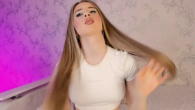 Snapshot of milky_waybaby chatting on January 2025 05:12:01 AM milky waybaby online show from January 2025 05:12:01 AM