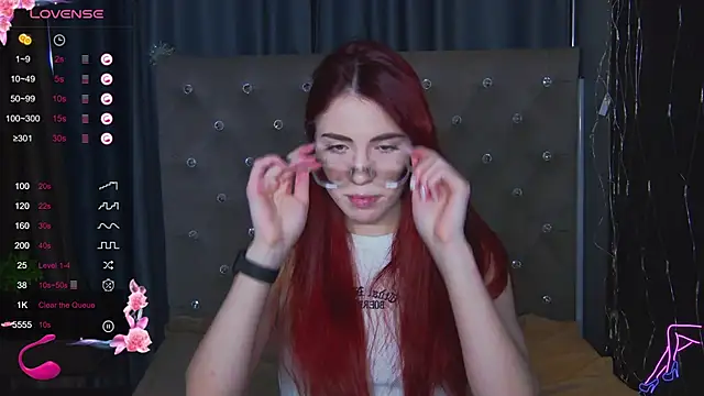 EmilyKents online show from March 2025 01:42:02 AM