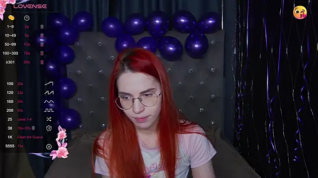 EmilyKents online show from November 2025 12:44:01 AM