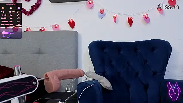 alissonandamy online show from September 2025 08:55:02 PM