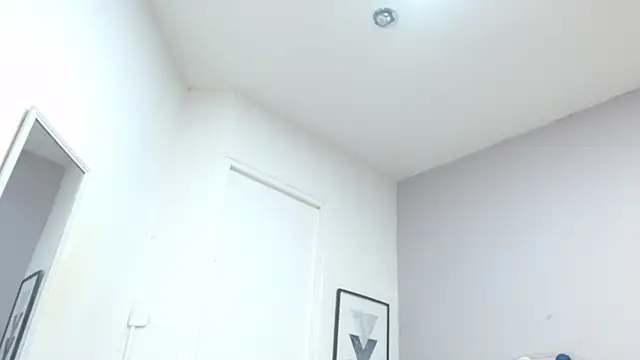 MileyHudson online show from December 2024 06:09:02 PM