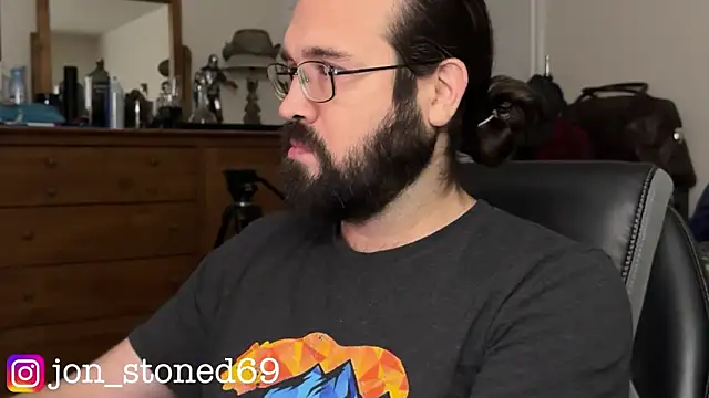 Snapshot of Seraph_De_La_Luna chatting on May 2026 07:14:01 AM Seraph De La Luna online show from May 2026 07:14:01 AM