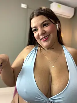 Snapshot of Michellesexxy chatting on February 2025 05:58:01 AM Michellesexxy online show from February 2025 05:58:01 AM